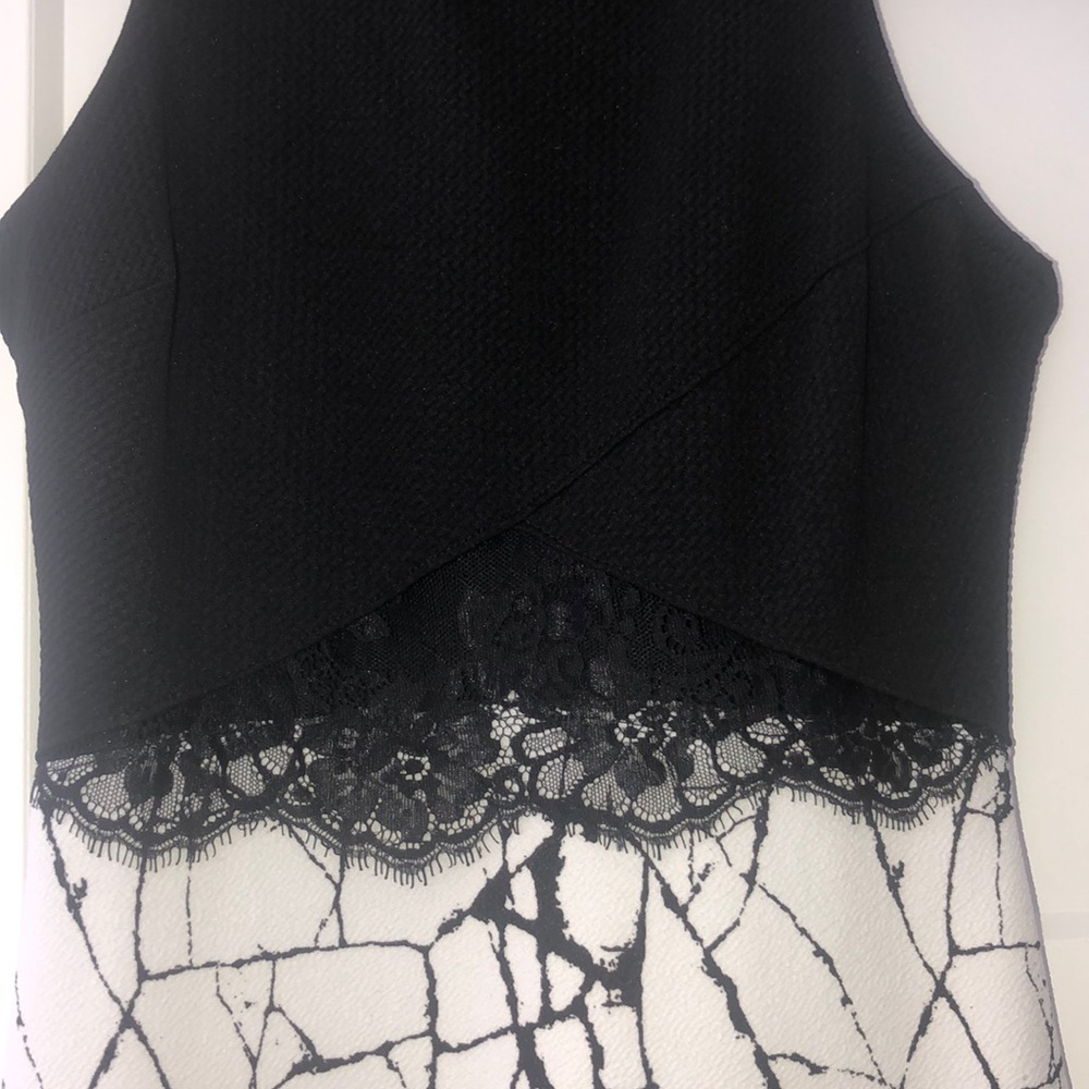 Dress - Picture 4 of 5